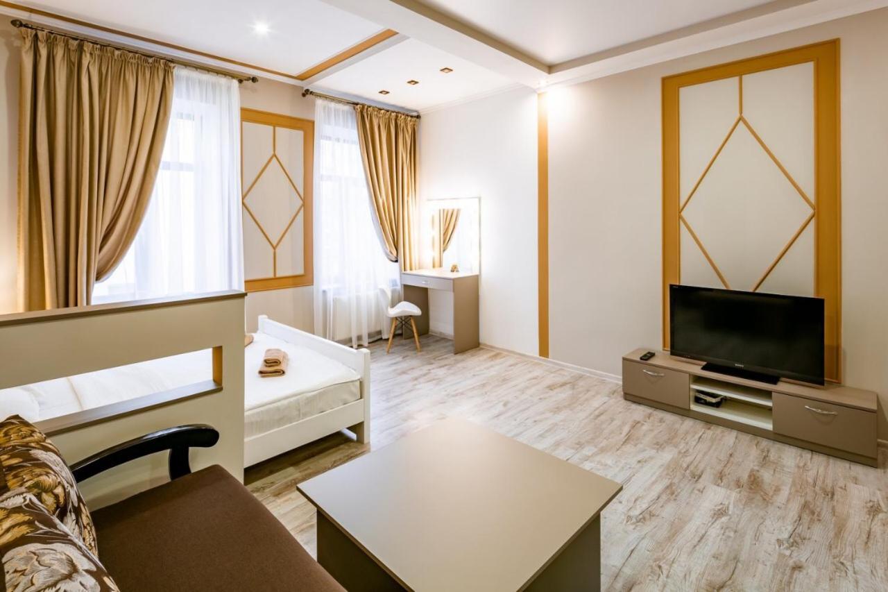 Apartment On Pekarska 15 Lviv Ngoại thất bức ảnh
