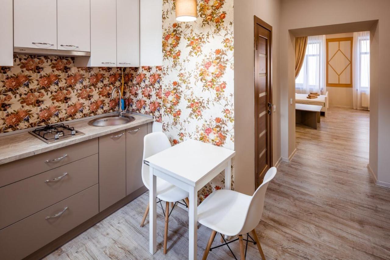Apartment On Pekarska 15 Lviv Ngoại thất bức ảnh