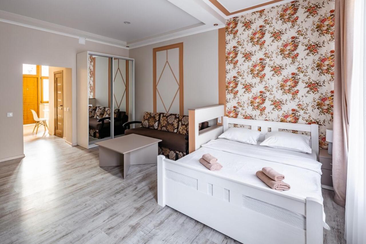Apartment On Pekarska 15 Lviv Ngoại thất bức ảnh